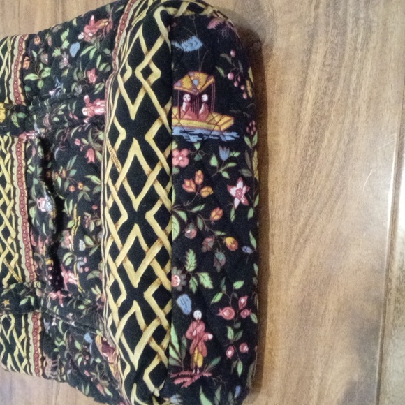 Vera Bradley Shoulder Bag - Picture 5 of 8